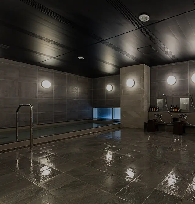 A large, relaxing bath where you can stretch out your limbs