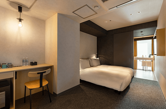 Superior Hollywood Twin