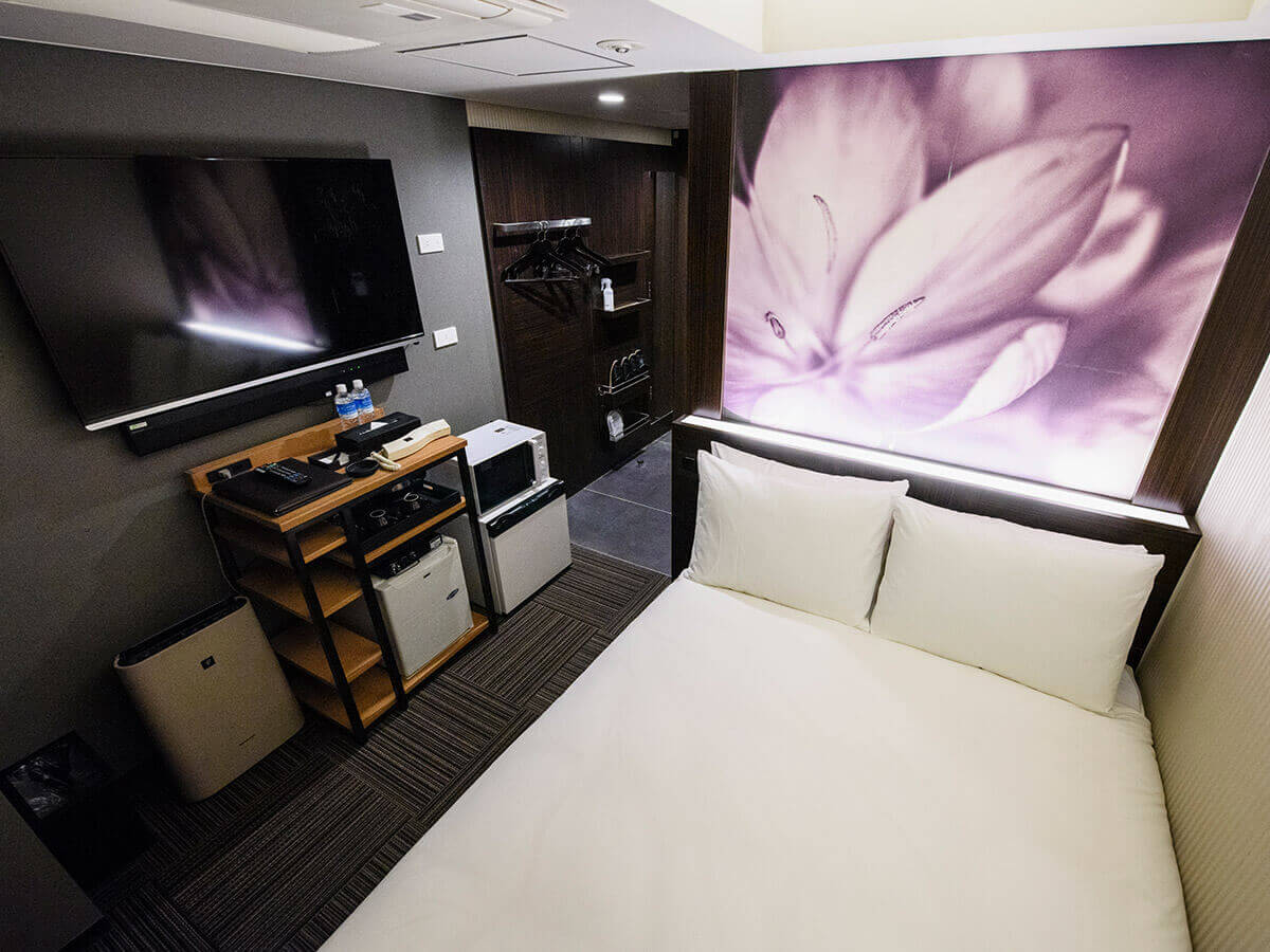 Economy Double room with shower only (non-smoking/smoking)