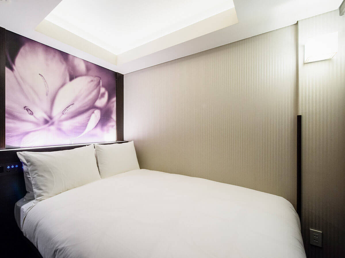 Economy Double room with shower only (non-smoking/smoking)